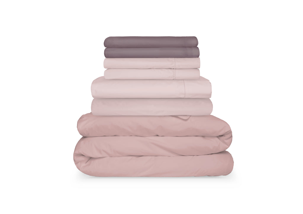 Girlie Girl Bedding Ensemble (Queen) by Cammie
